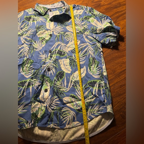 Tommy Bahama Med Button Down Silk Blue Palm Leaf Camp Shirt Men Short Sleeve - Picture 4 of 8